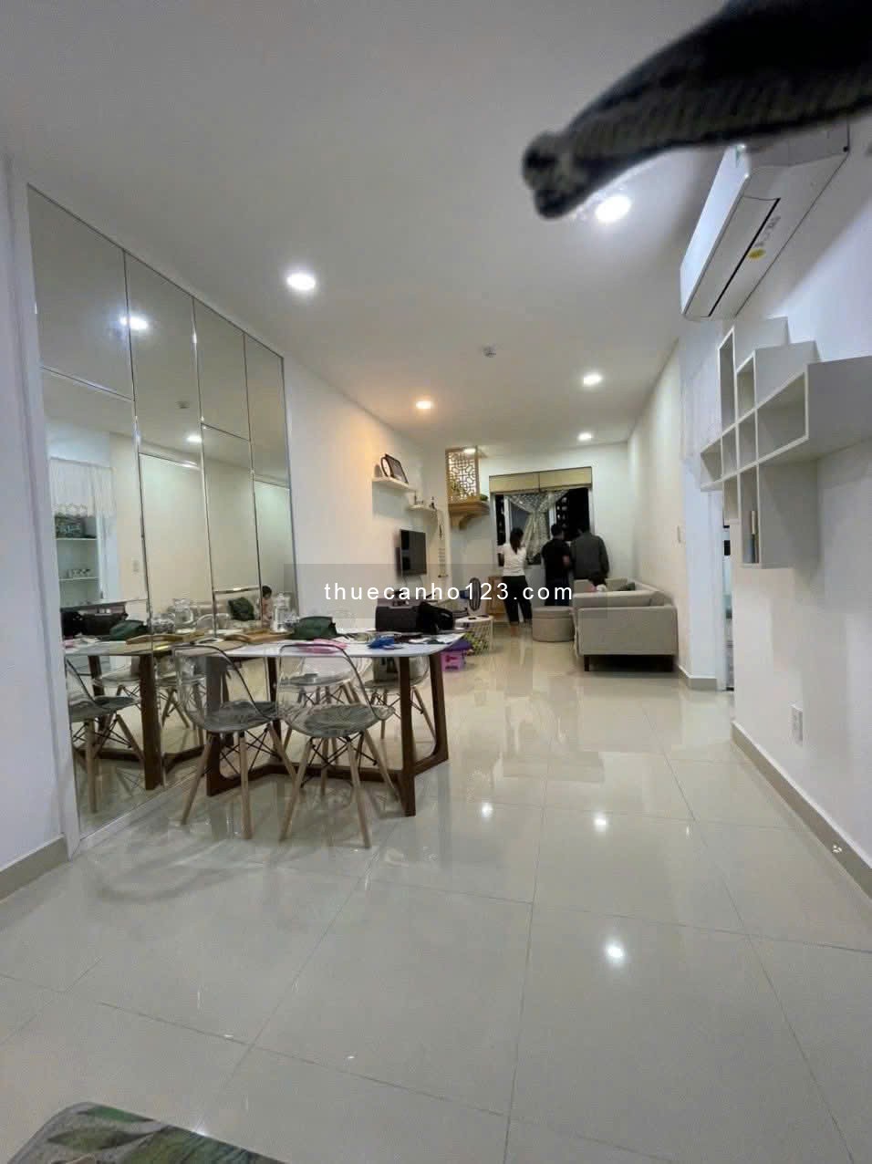 Chung cư Carillon 2, Trịnh Đình Thảo, TP: 74m2, 2p ngủ, NTCB, 10tr/th