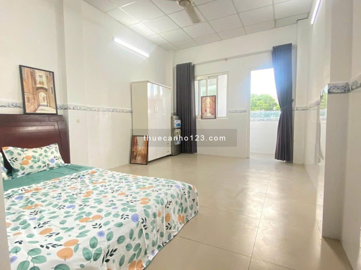 Studio ban công tách bếp rộng rãi, gần Vạn Hạnh Mall, Việt Nam Quốc Tự, Đh Huflit, Đh Bách Khoa,...