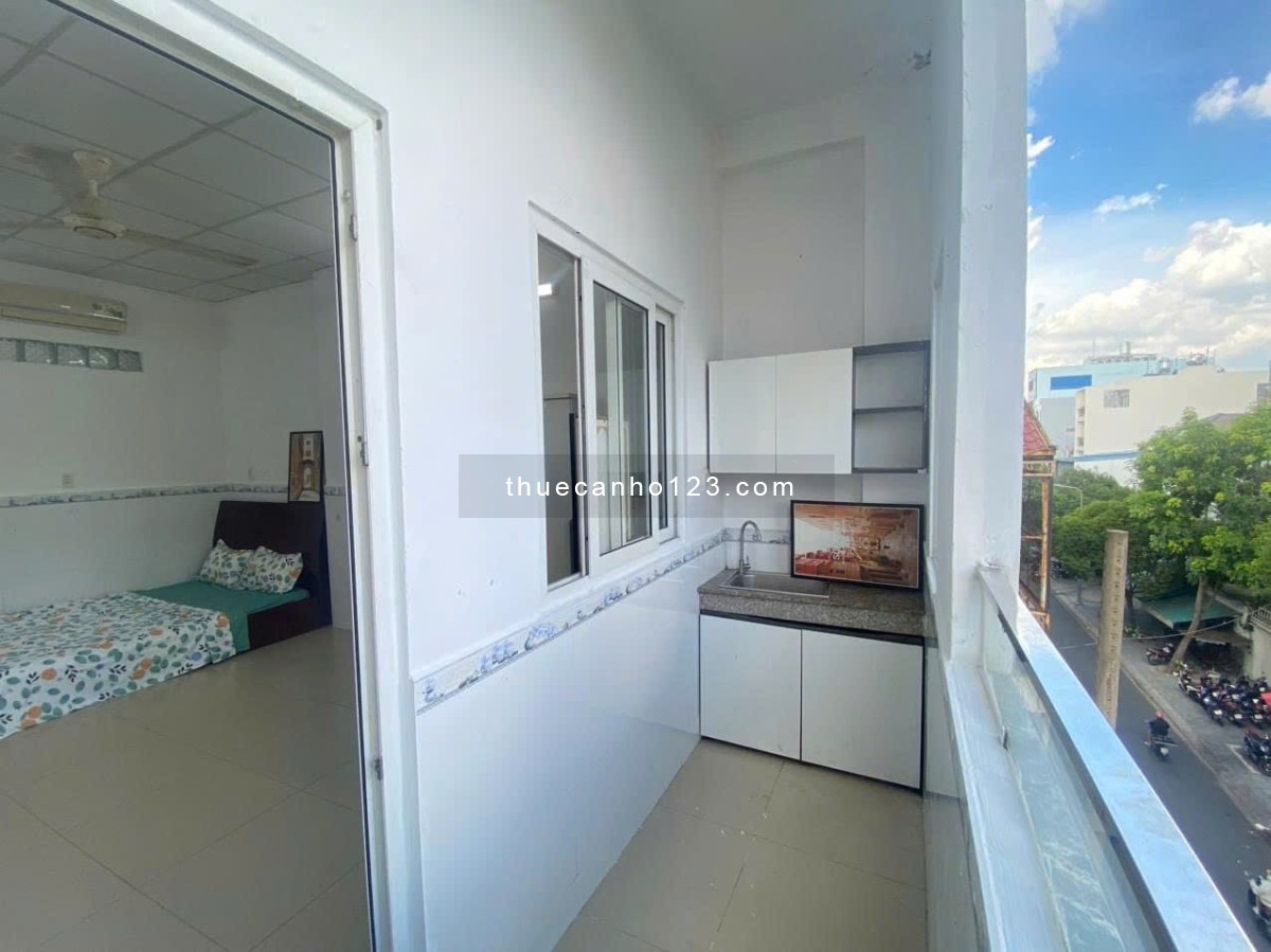 Studio ban công tách bếp rộng rãi, gần Vạn Hạnh Mall, Việt Nam Quốc Tự, Đh Huflit, Đh Bách Khoa,...