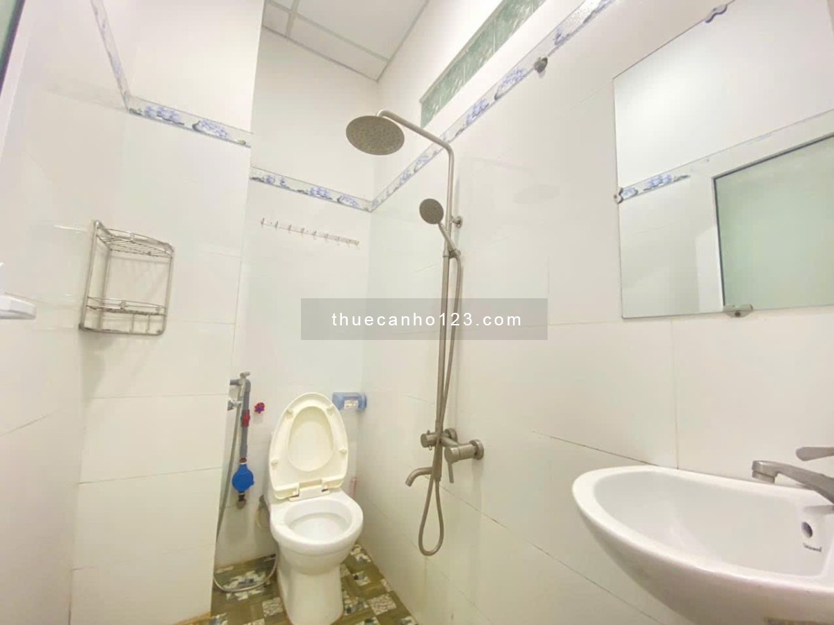 Studio ban công tách bếp rộng rãi, gần Vạn Hạnh Mall, Việt Nam Quốc Tự, Đh Huflit, Đh Bách Khoa,...