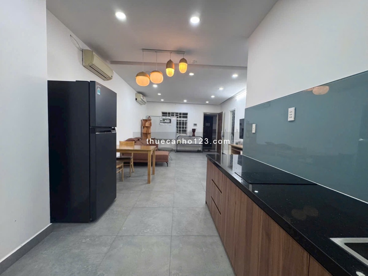 Căn hộ H2 mặt tiền Hoàng Diệu, Q.4 - 76m² full nội thất giá thuê chỉ 1️⃣5️⃣tr/th.