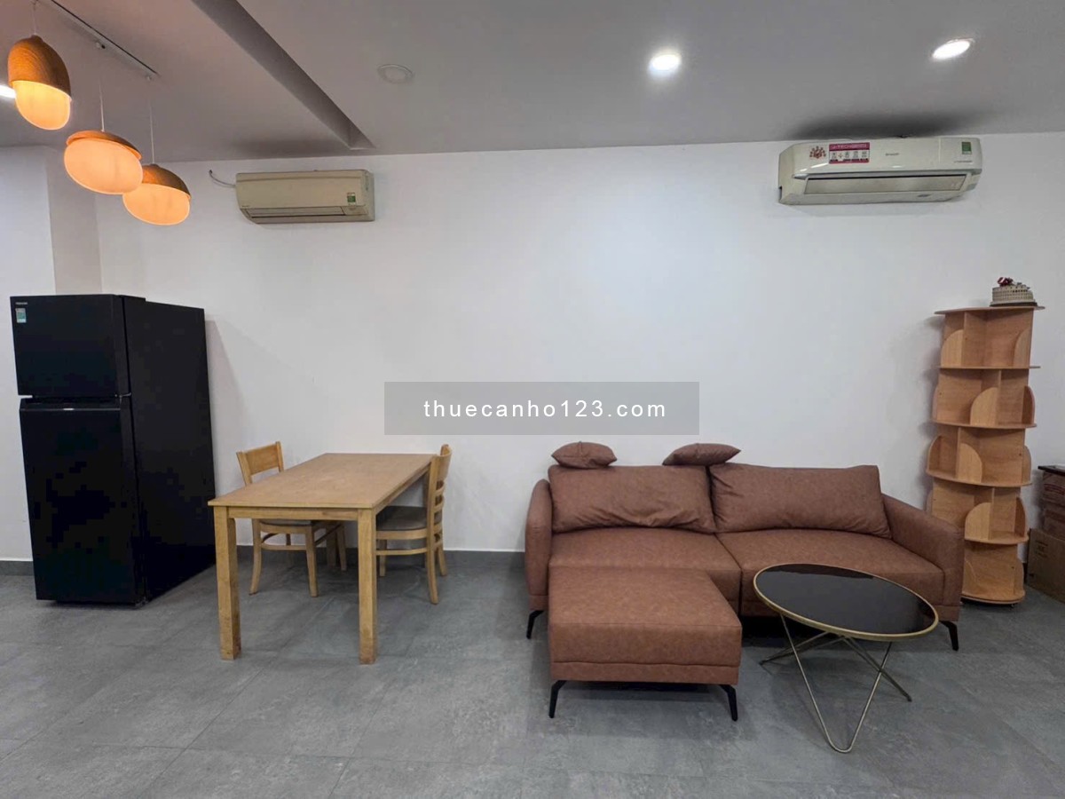 Căn hộ H2 mặt tiền Hoàng Diệu, Q.4 - 76m² full nội thất giá thuê chỉ 1️⃣5️⃣tr/th.