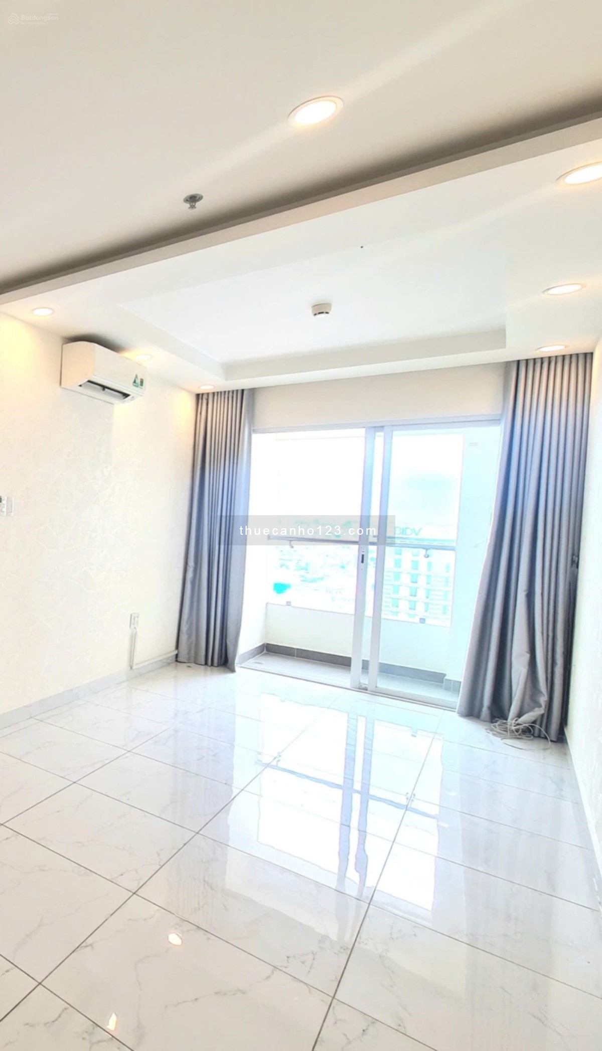 Cho thuê căn hộ Terra Yoyal – Lý Chính Thắng, Quận 3: 2 phòng ngủ, 2 vệ sinh, 72m²