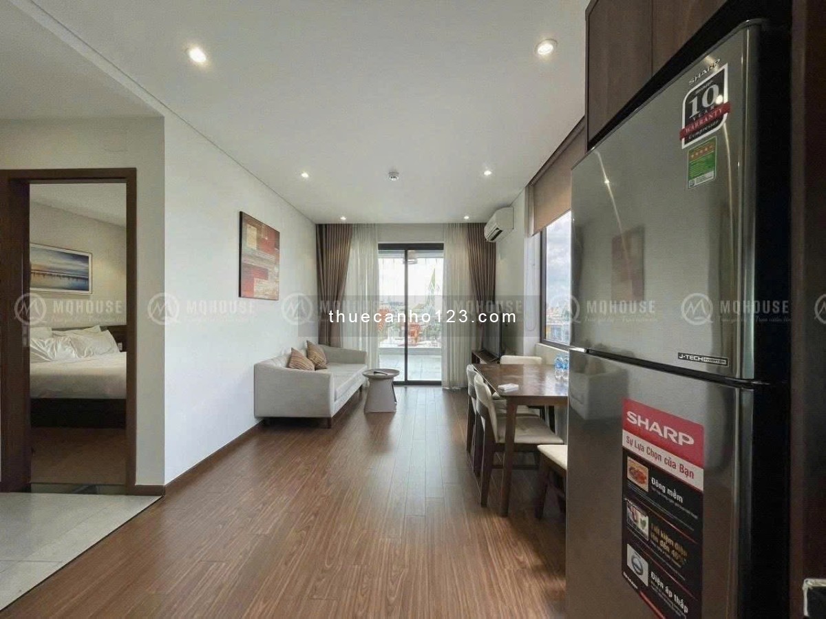 Cho thuê căn hộ 1pn full nội thất tiện nghi, có ban công cửa sổ lớn gần sân bay Tân Sơn Nhất