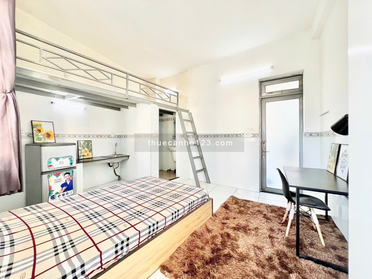 Cho thuê căn hộ gần sân bay – Bạch Đằng, Tân Bình, cửa sổ đón nắng