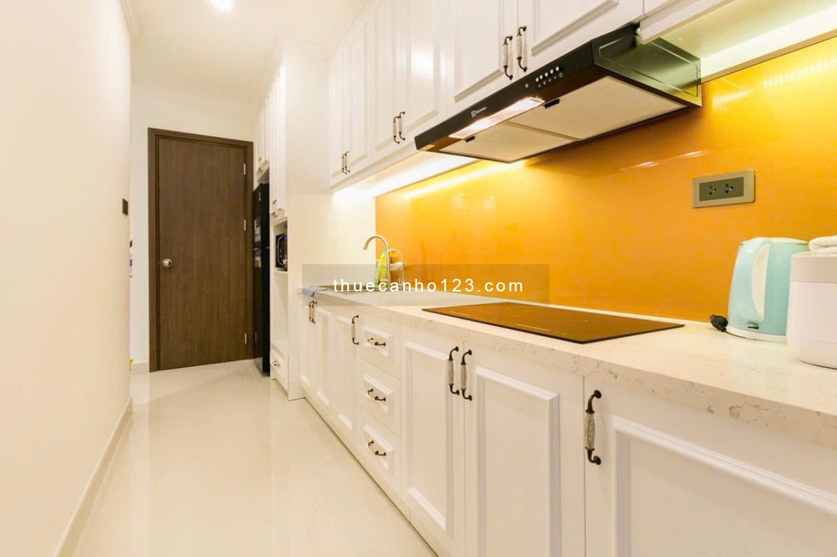 Cần cho thuê căn 3PN Saigon Royal Quận 4