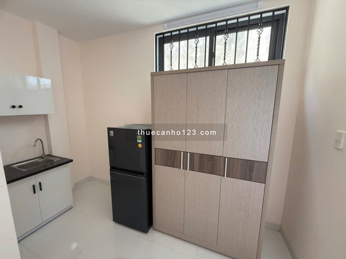 Cho thuê căn hộ Studio Ban công Q4 gần gần ĐH Luật, ĐH Nguyễn Tất Thành, cầu Kênh Tẻ