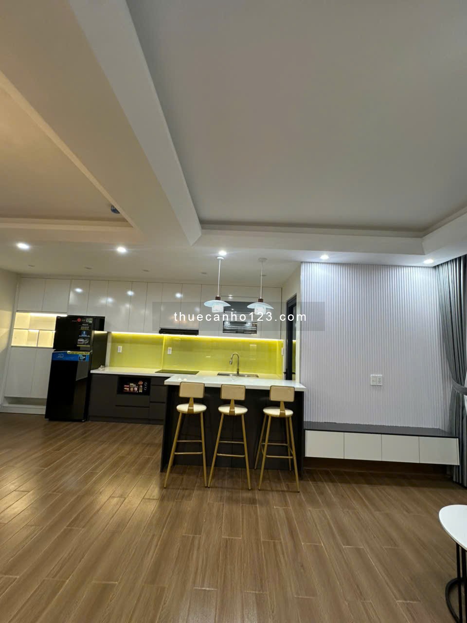 CHo thuê căn góc 95m2 - 3PN - 2WC - Full nội thất cao cấp, LK Phú Mỹ Hưng - Quận 7
