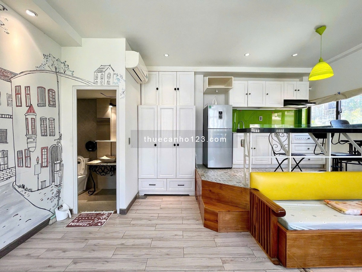 Căn hộ nhiều cửa sổ lớn thoáng mát – 40m² – ngay vòng xoay Điện Biên Phủ – Nguyễn Bỉnh Khiêm, Q1