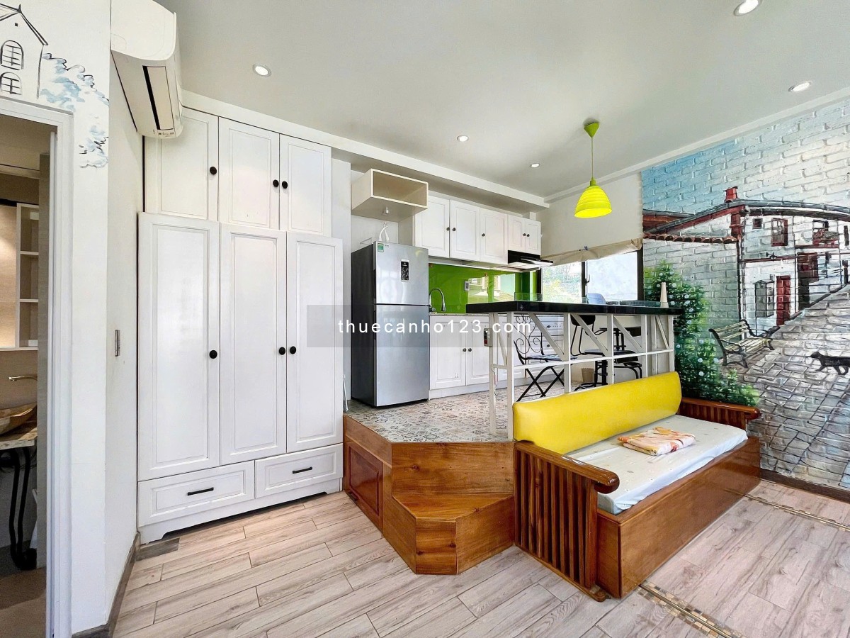 Căn hộ nhiều cửa sổ lớn thoáng mát – 40m² – ngay vòng xoay Điện Biên Phủ – Nguyễn Bỉnh Khiêm, Q1