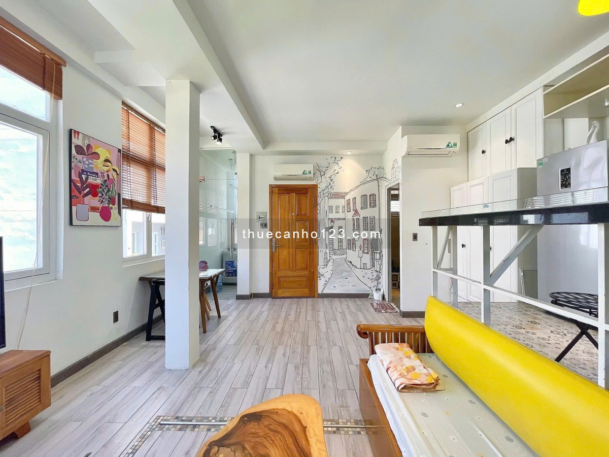 Căn hộ nhiều cửa sổ lớn thoáng mát – 40m² – ngay vòng xoay Điện Biên Phủ – Nguyễn Bỉnh Khiêm, Q1