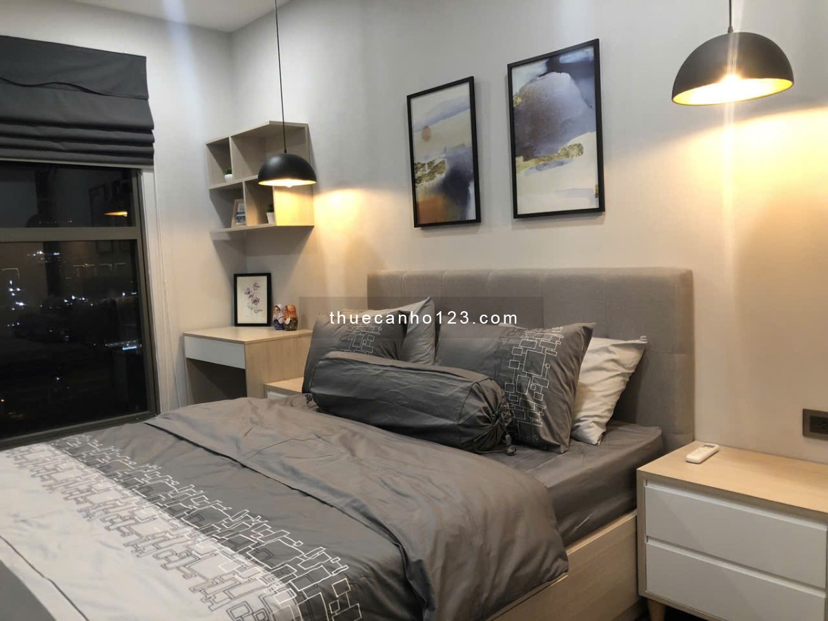 Cần Cho Thuê 2 Phòng Ngủ View Sông Sài Gòn Royal Quận 4