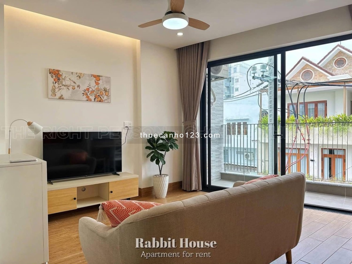 Cho thuê căn hộ mới 100% - 1PN, 1PK / Studio ban công, máy giặt riêng gần sân bay Tân Sơn Nhất-K300