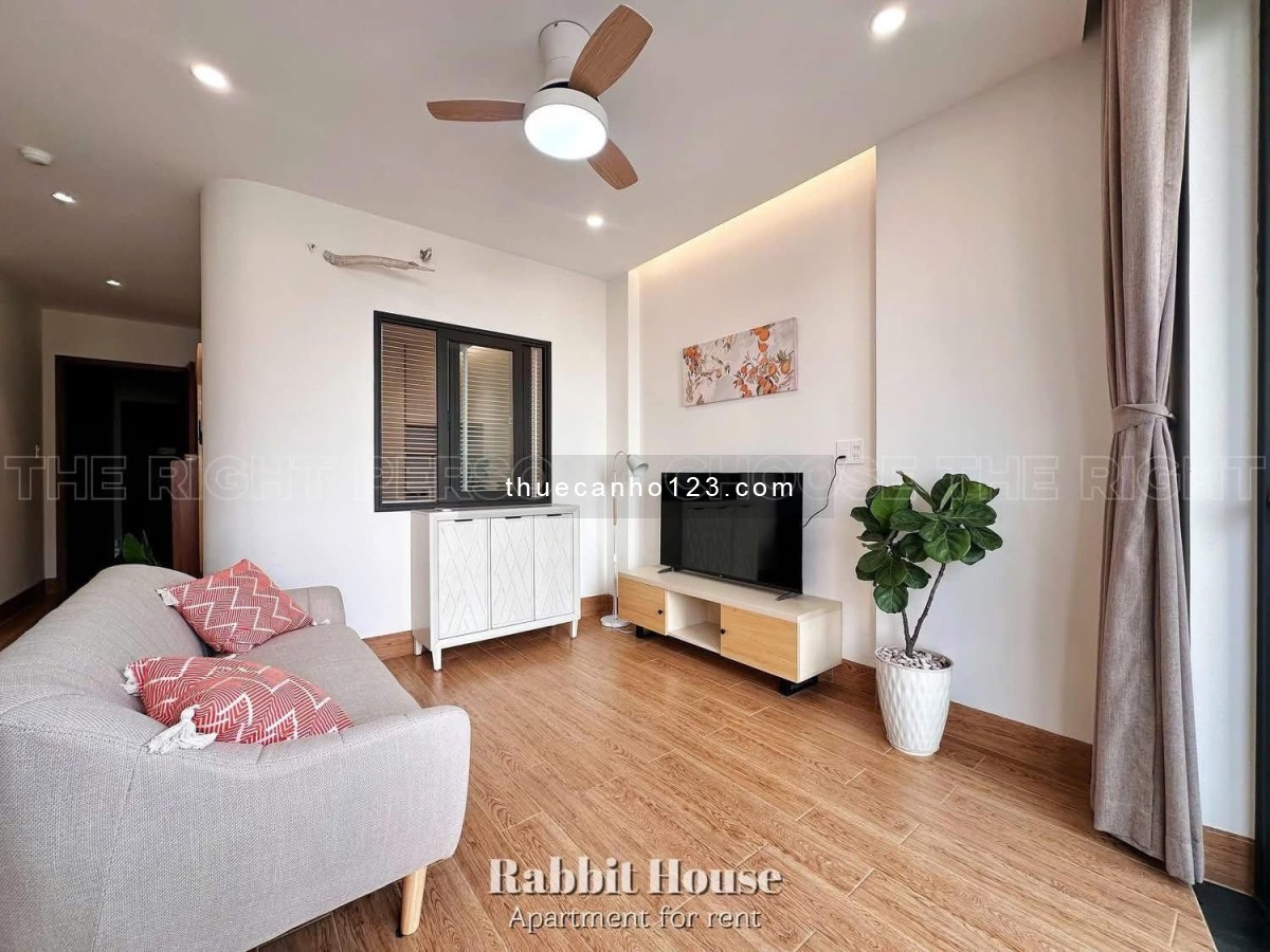 Cho thuê căn hộ mới 100% - 1PN, 1PK / Studio ban công, máy giặt riêng gần sân bay Tân Sơn Nhất-K300