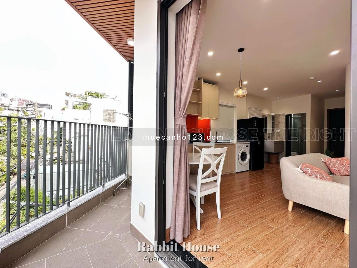 Cho thuê căn hộ mới 100% - 1PN, 1PK / Studio ban công, máy giặt riêng gần sân bay Tân Sơn Nhất-K300