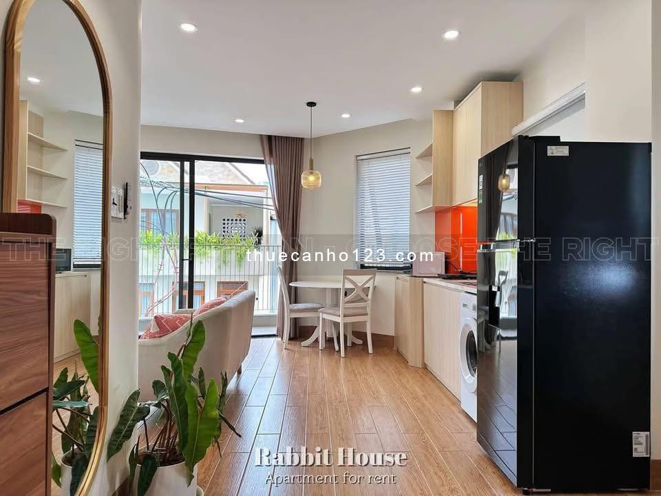 Cho thuê căn hộ mới 100% - 1PN, 1PK / Studio ban công, máy giặt riêng gần sân bay Tân Sơn Nhất-K300