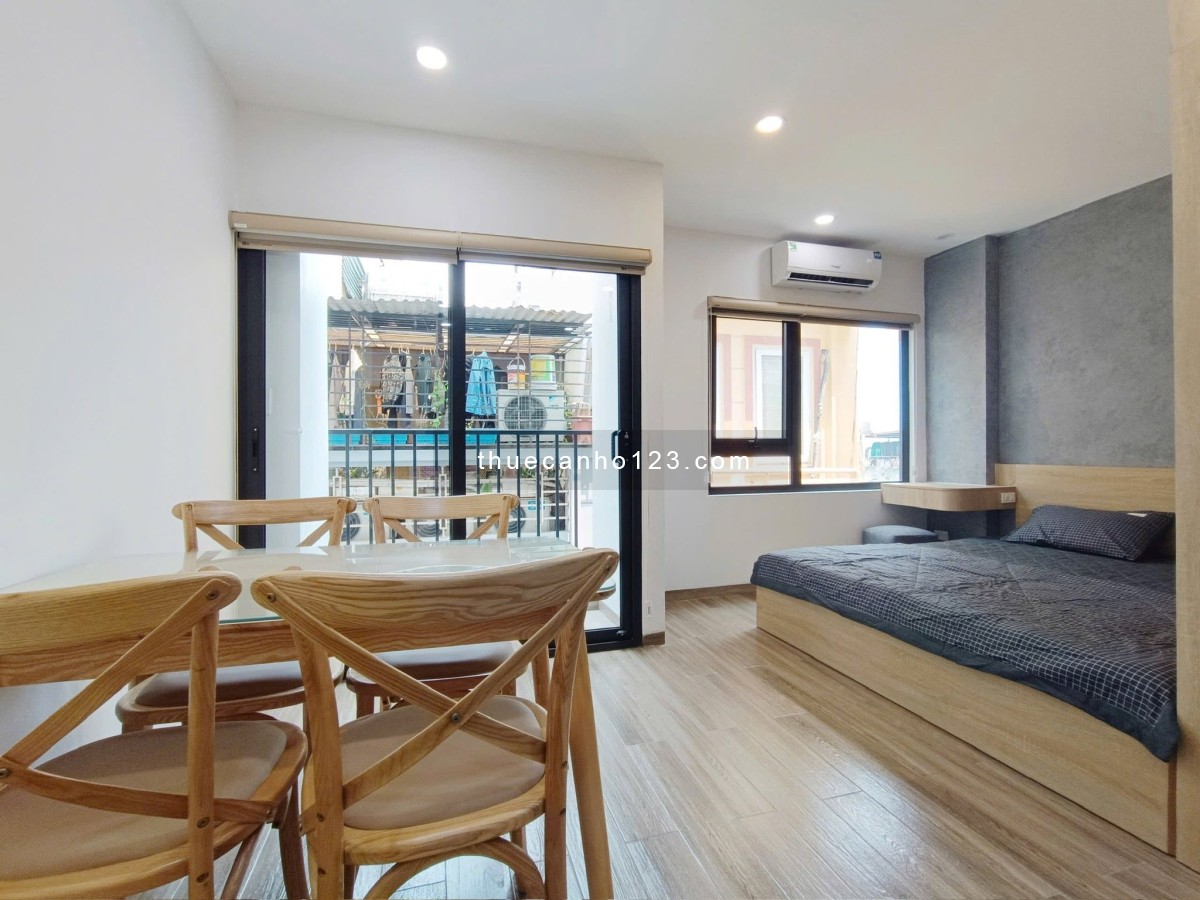 Cho thuê căn hộ mới 100% - 1PN, 1PK / Studio ban công, máy giặt riêng gần sân bay Tân Sơn Nhất-K300