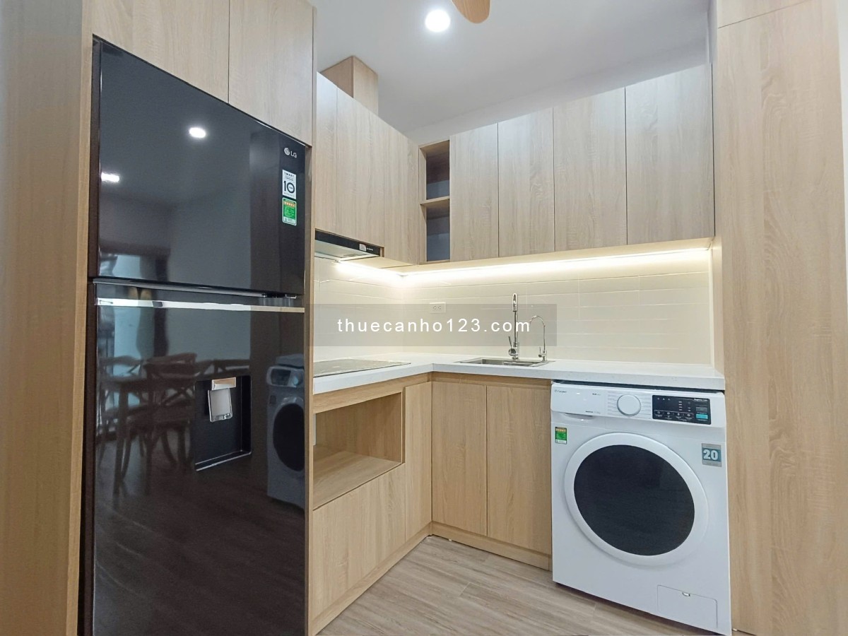 Cho thuê căn hộ mới 100% - 1PN, 1PK / Studio ban công, máy giặt riêng gần sân bay Tân Sơn Nhất-K300
