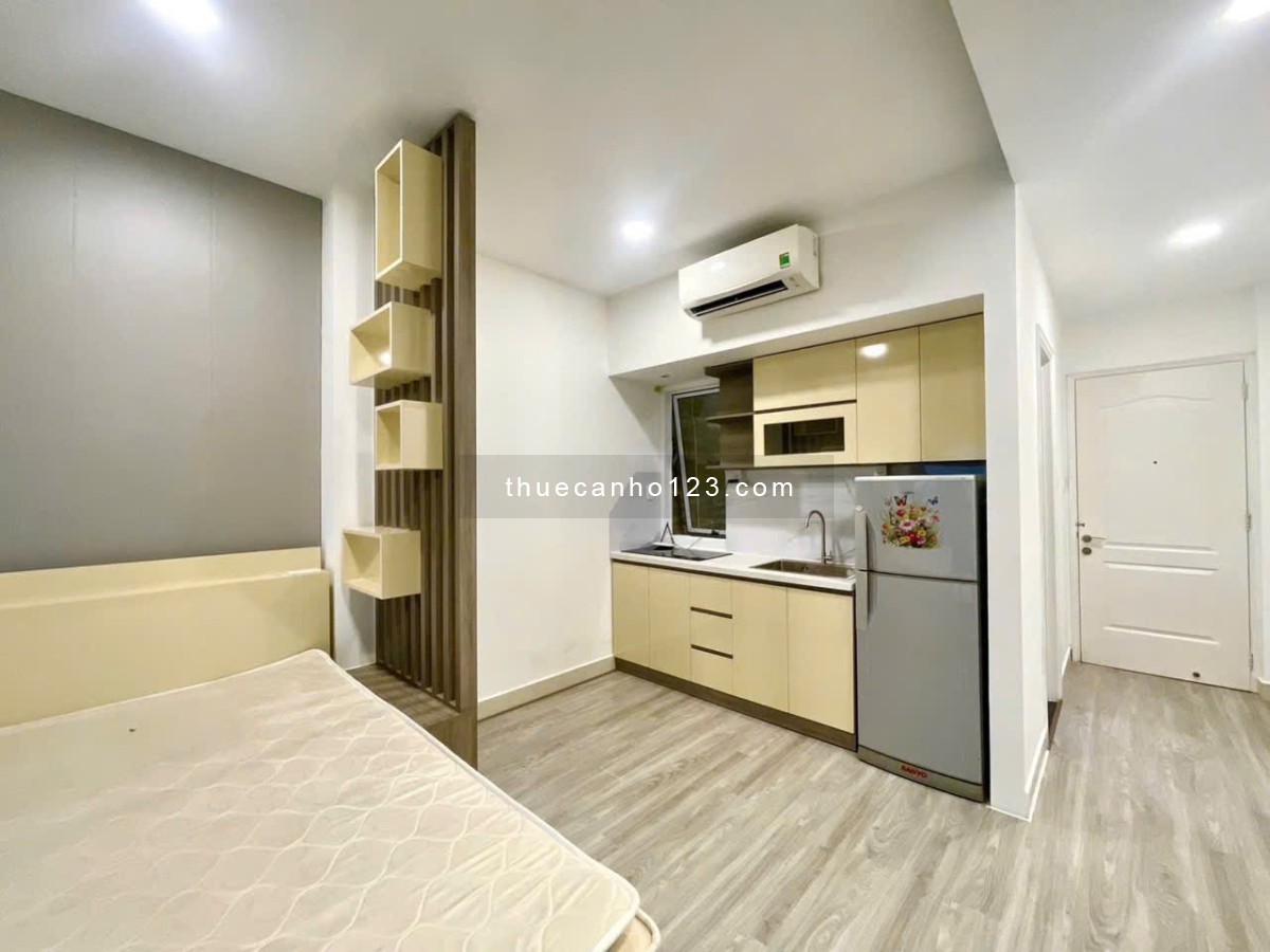 Cho thuê căn hộ ban công full nội thất gần Landmark, kế Quận 1, Nguyễn Hữu Cảnh, Quận Bình Thạnh