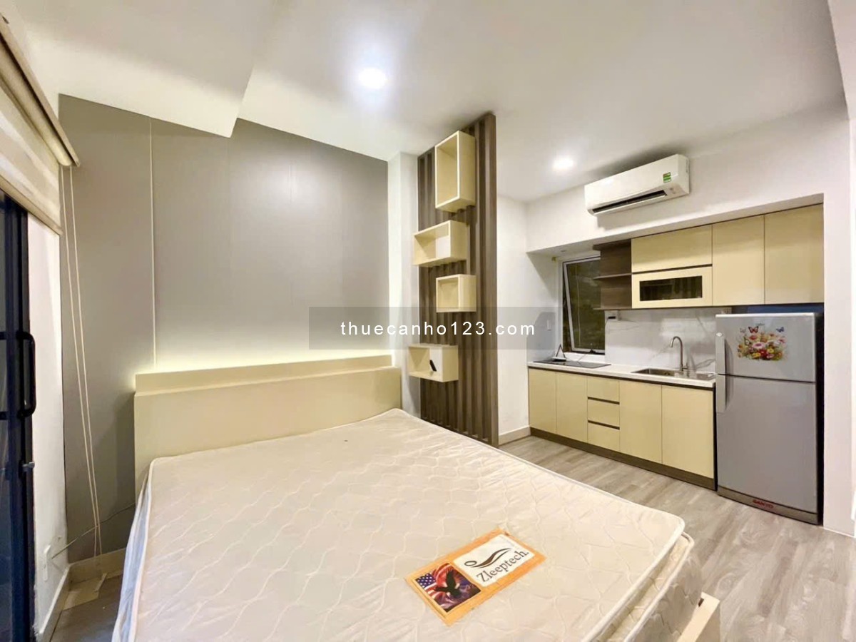 Cho thuê căn hộ ban công full nội thất gần Landmark, kế Quận 1, Nguyễn Hữu Cảnh, Quận Bình Thạnh