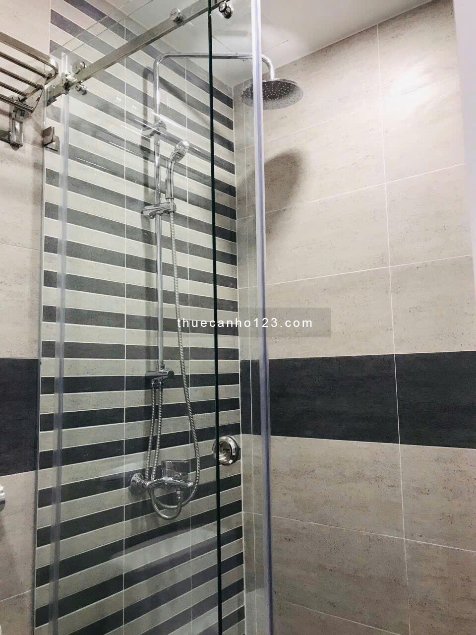 Cho thuê căn hộ Scenic Valley 1, PMH, 3PN, 3 WC, DT 133m, Full NT, cho thuê tốt nhất