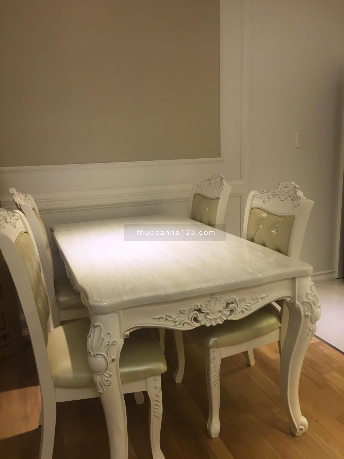 Cho thuê căn hộ 2PN, Leman, Quận 3 chỉ 2x triệu/ tháng