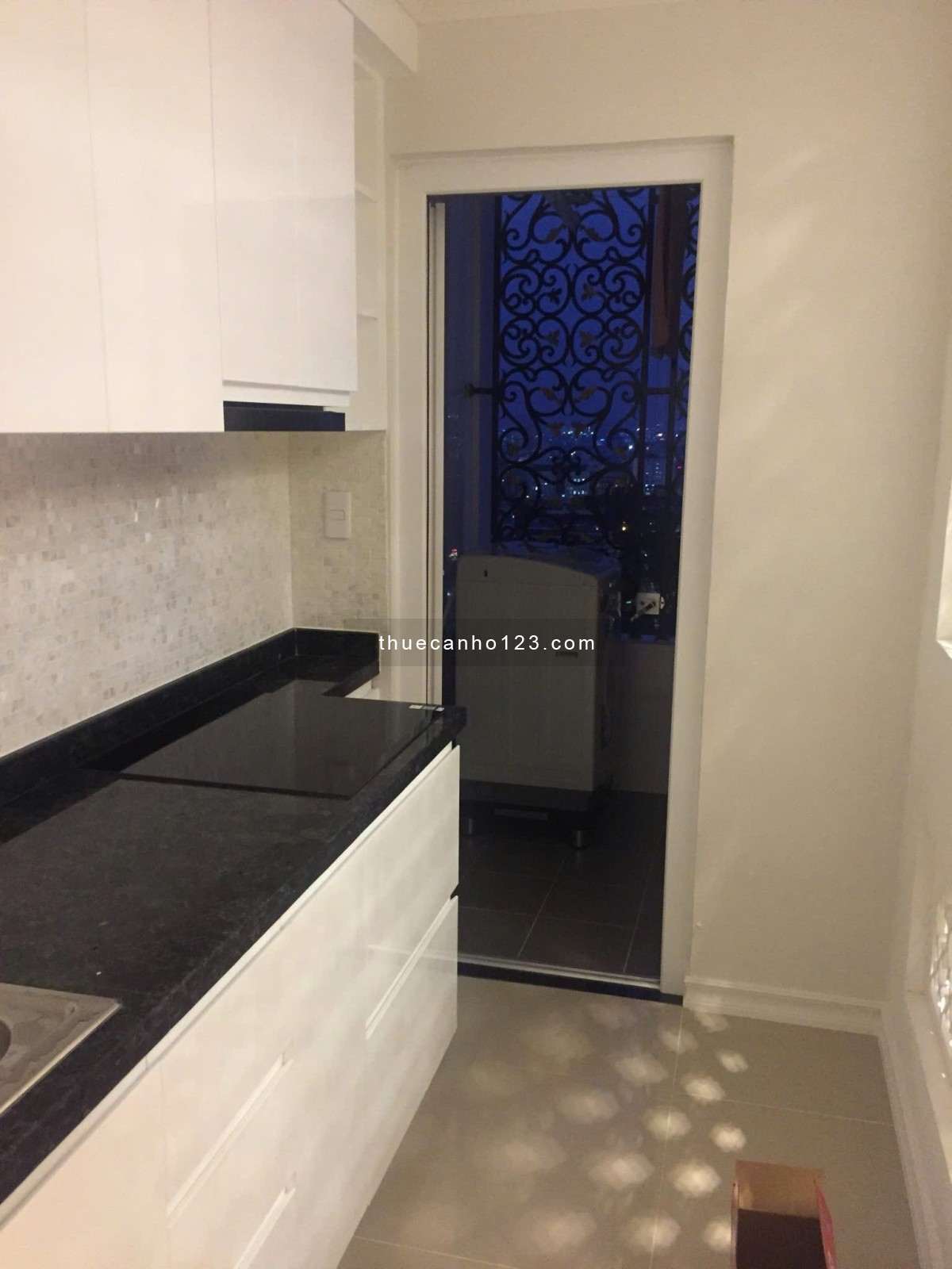 Cho thuê căn hộ 2PN, Leman, Quận 3 chỉ 2x triệu/ tháng