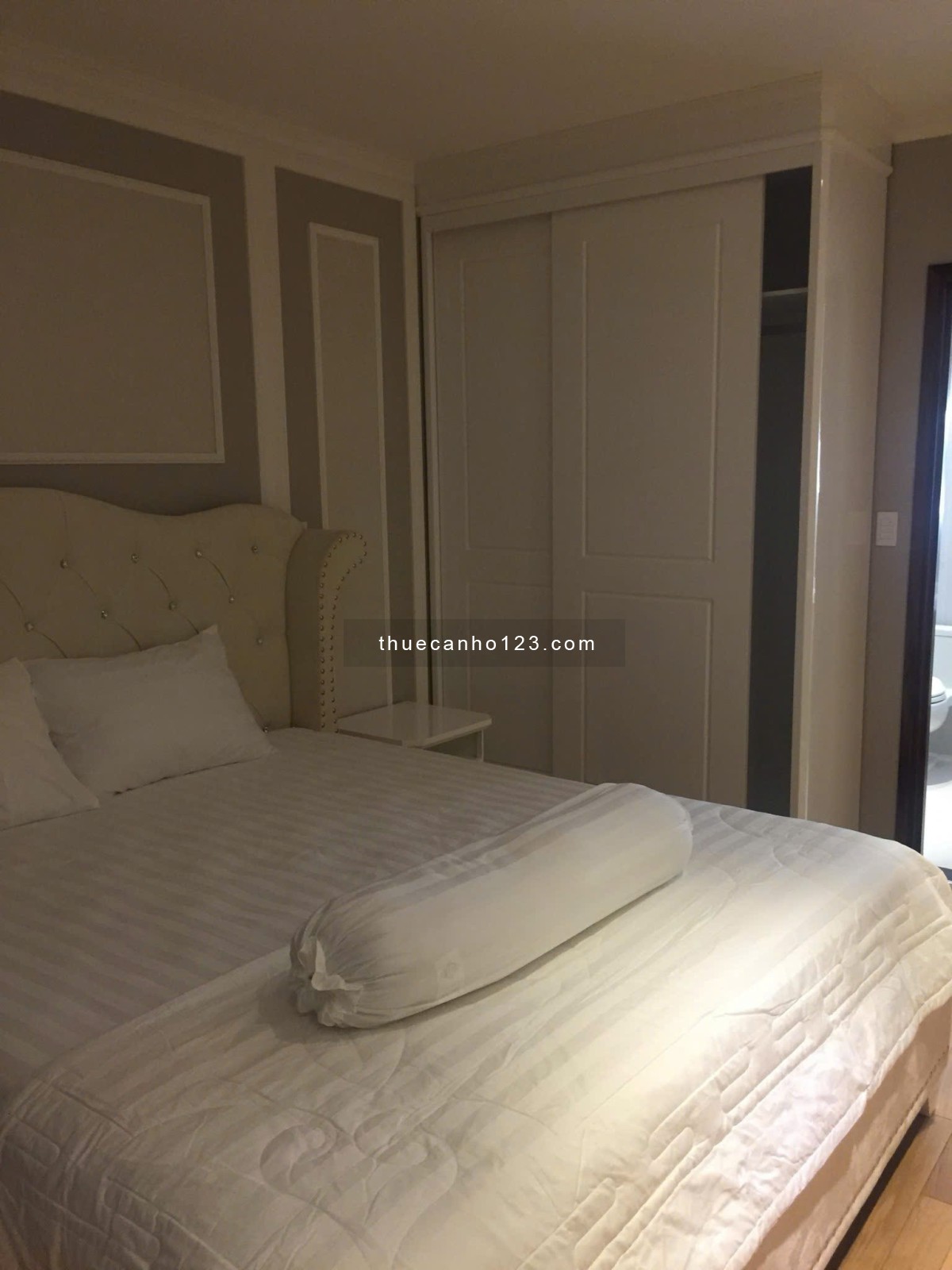 Cho thuê căn hộ 2PN, Leman, Quận 3 chỉ 2x triệu/ tháng