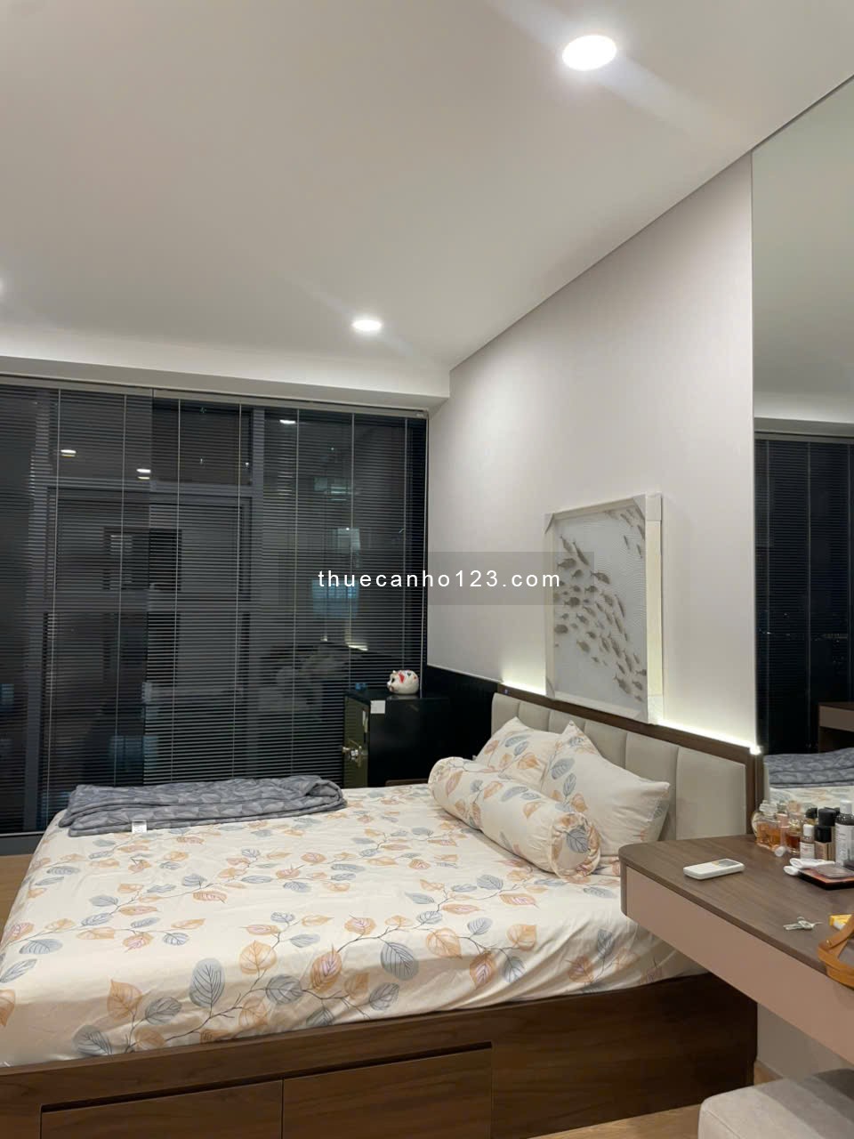 Cho thuê căn hộ Sunwah Pearl, 106m², 2 + 1 phòng ngủ