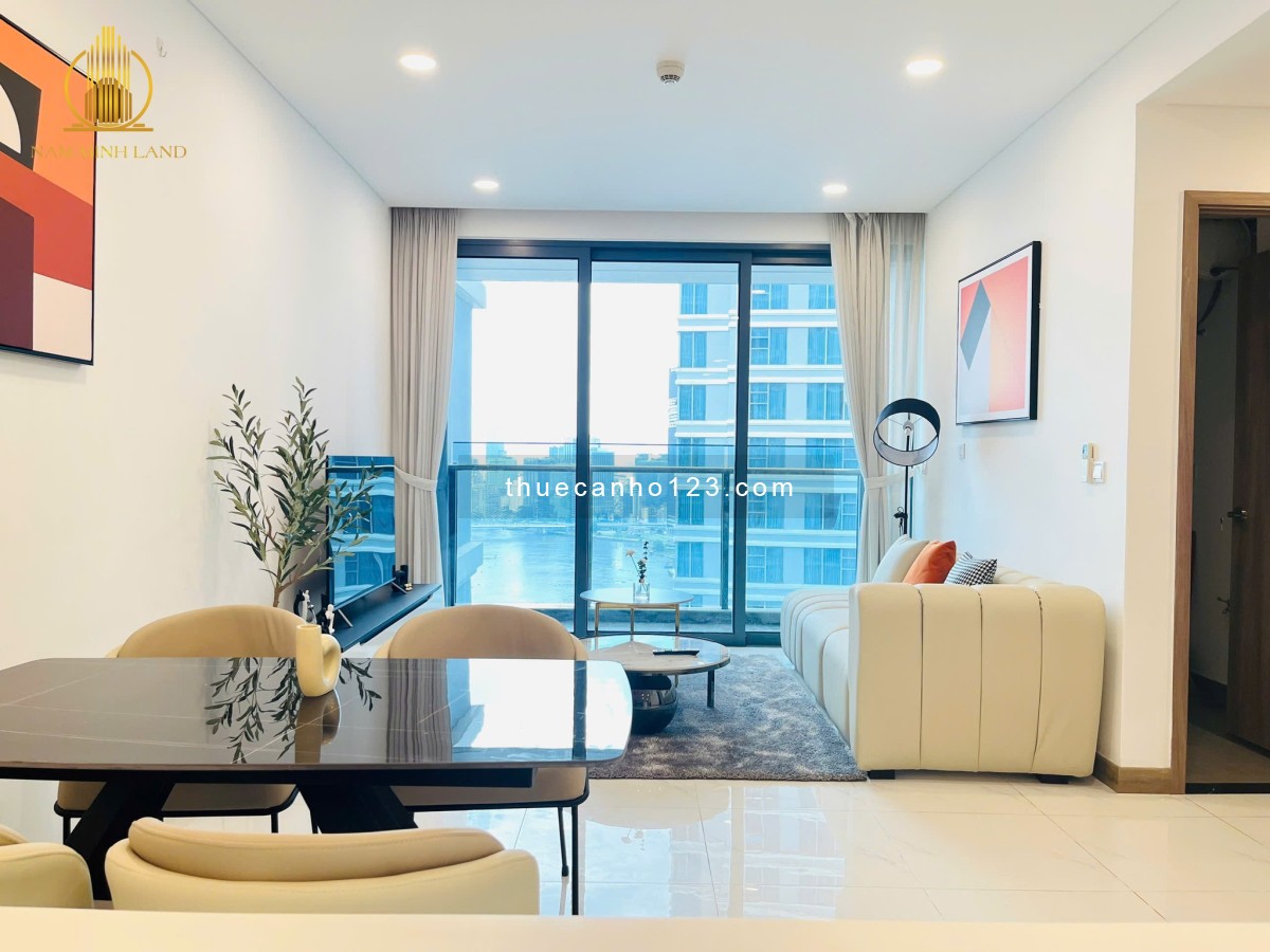 Cho thuê căn hộ 2PN Sunwah Pearl – view trực diện Quận 1