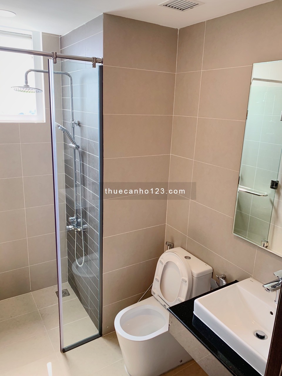 Cho thuê Sunrise Riverside – căn 3PN full nội thất, view sông đẹp