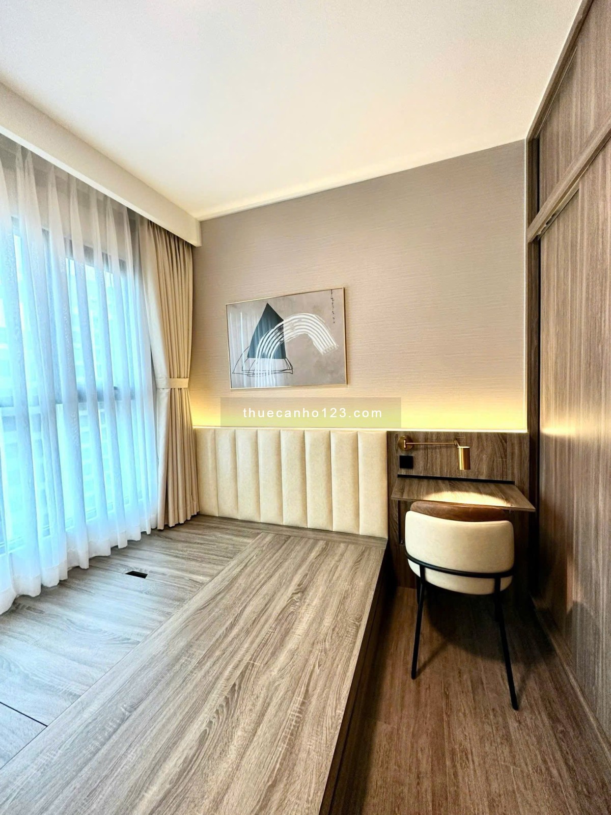 De La Sol – quận 4 cho thuê căn 2PN 74m2, Full nội thất đẹp, hiện đại