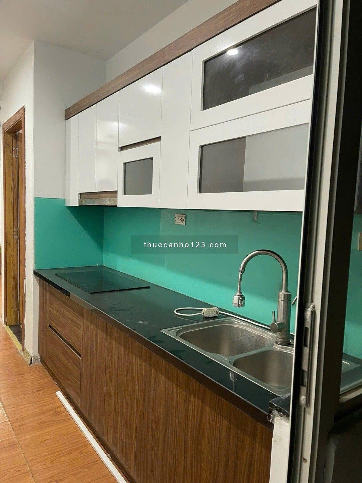 10tr/th. C/c Carillon 5, Hòa Thạnh, Tân Phú: 70m2, 2PN, 2WC, Nội thất