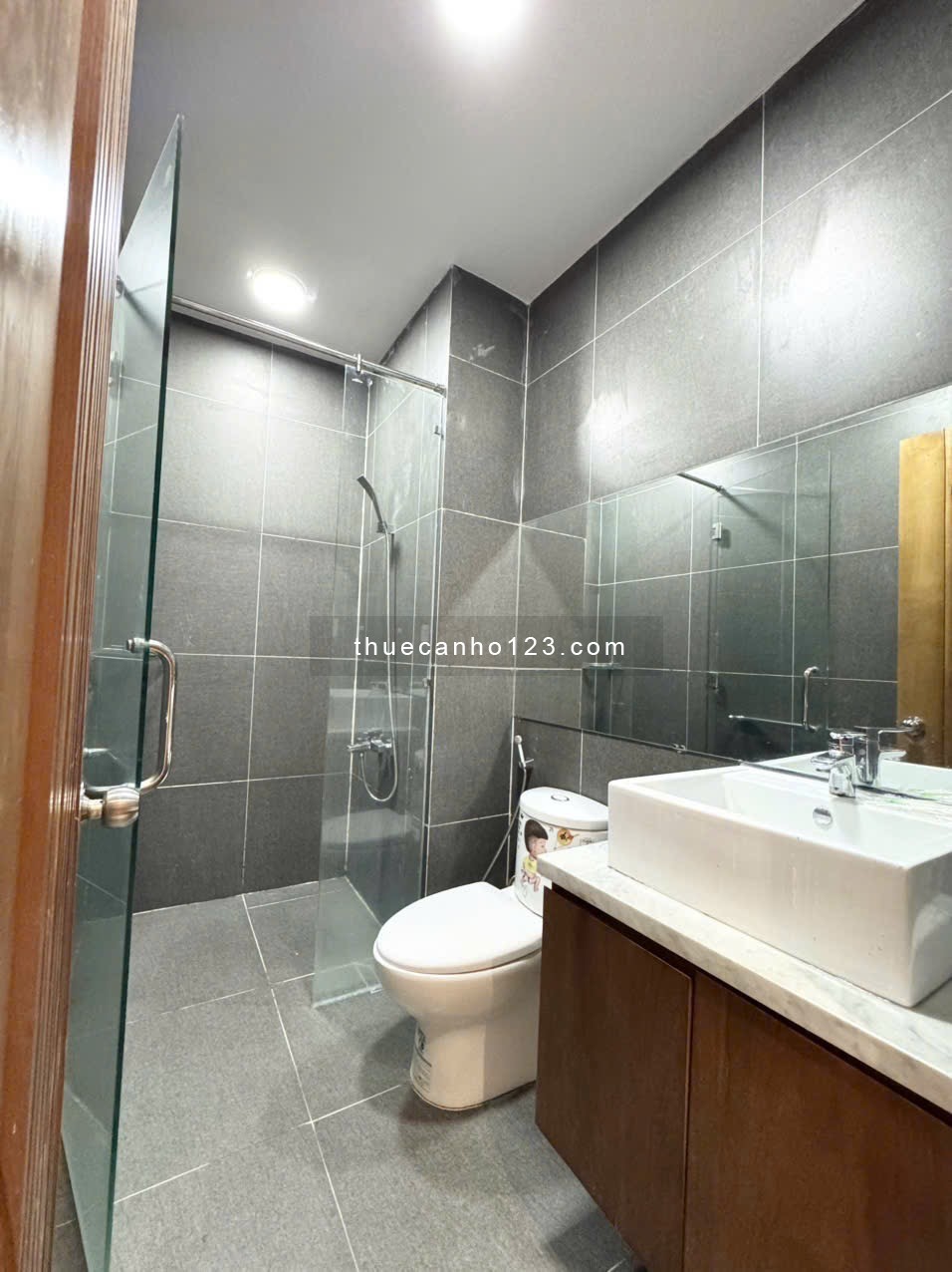 Cho thuê căn hộ Studio Bancol (35m2) siêu thoáng Trường Sa Q3