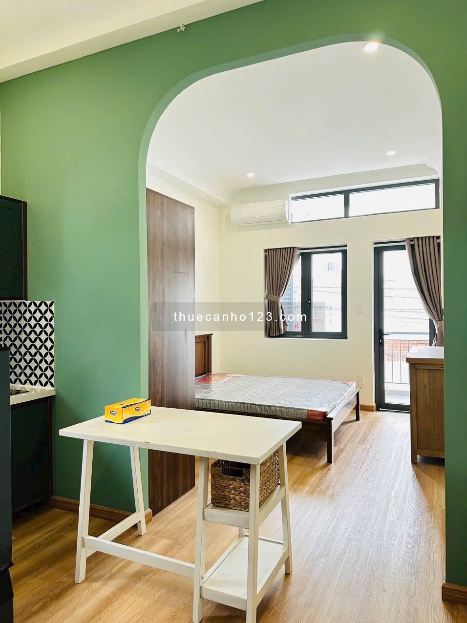 Cho thuê căn hộ Studio Ban công thoáng Q4 gần cầu Ông Lãnh, cầu Calmette, cầu Kênh Tẻ