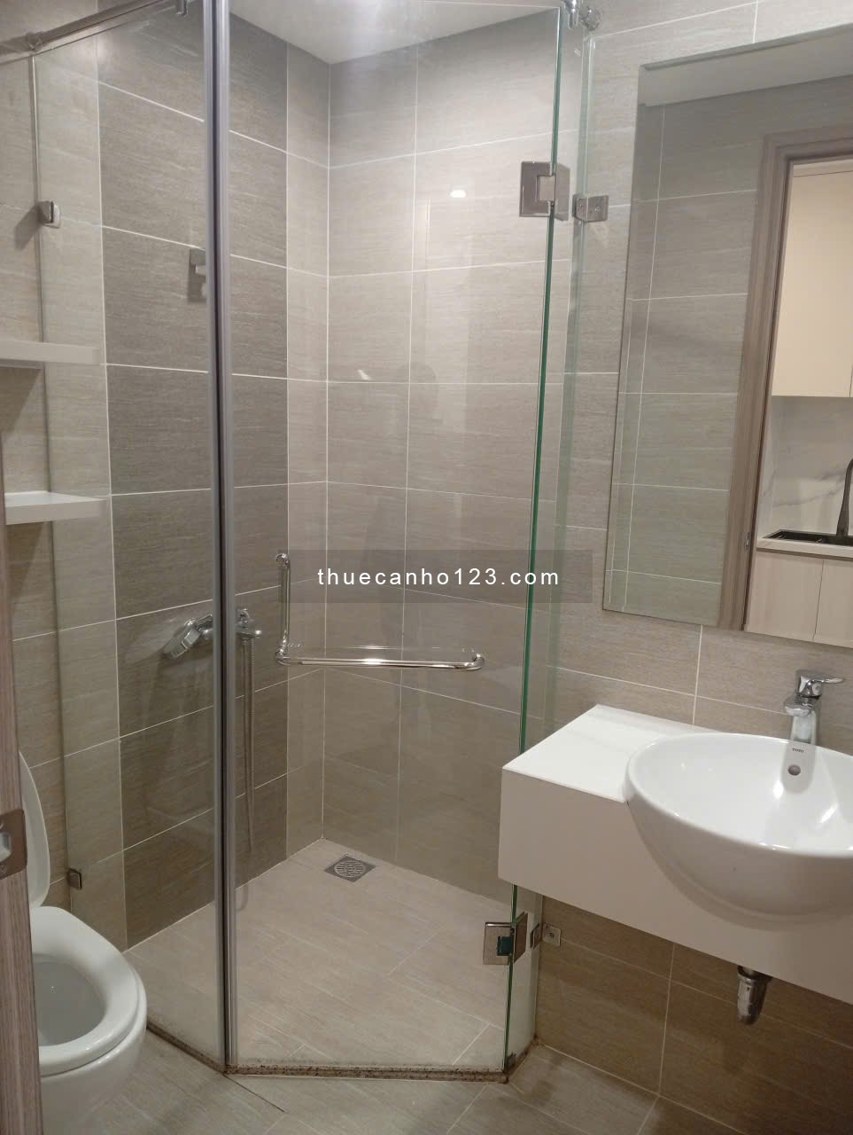 CHO THUÊ căn hộ Studio Vinhomes Grand Park Quận 9 – Full nội thất – Nhà mới đẹp – Giá thuê 6,7 triệu