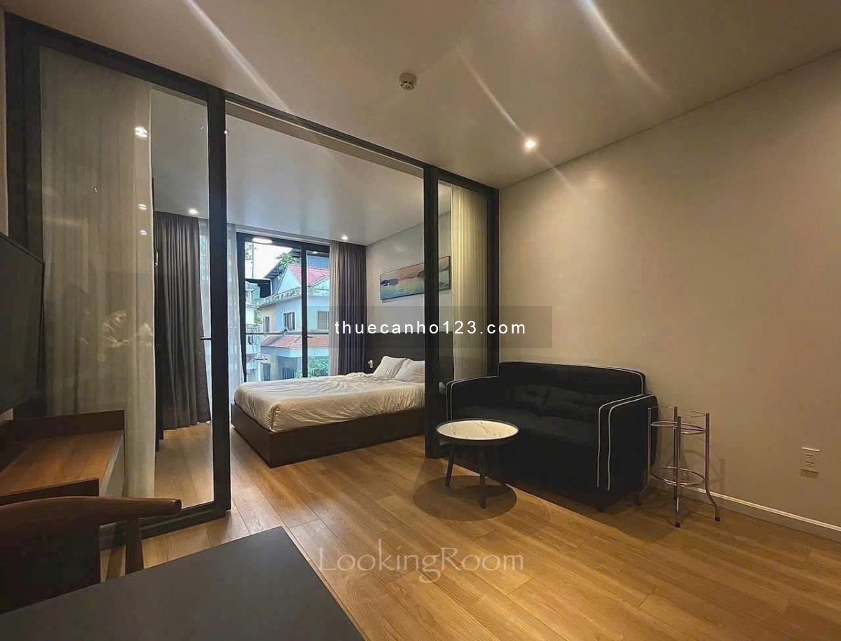 Cho thuê căn hộ ở Tân Bình 1PN ban công, gần sân bay Tân Sơn Nhất, hồ bơi, phòng gym