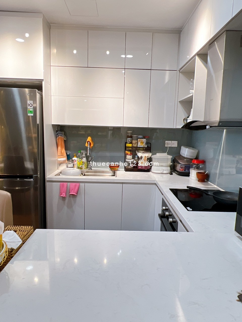 Cho thuê căn hộ Sunrise Riverside giá ưu đái