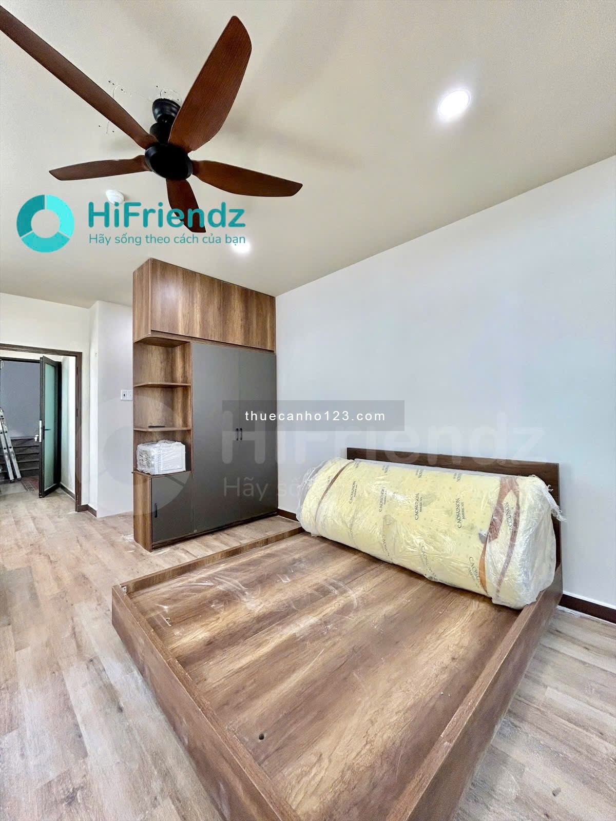 Căn hộ 1pn full nội thất balcony gần sân bay TSN Lotte Mart Tân Bình Etown nằm trong khu k300