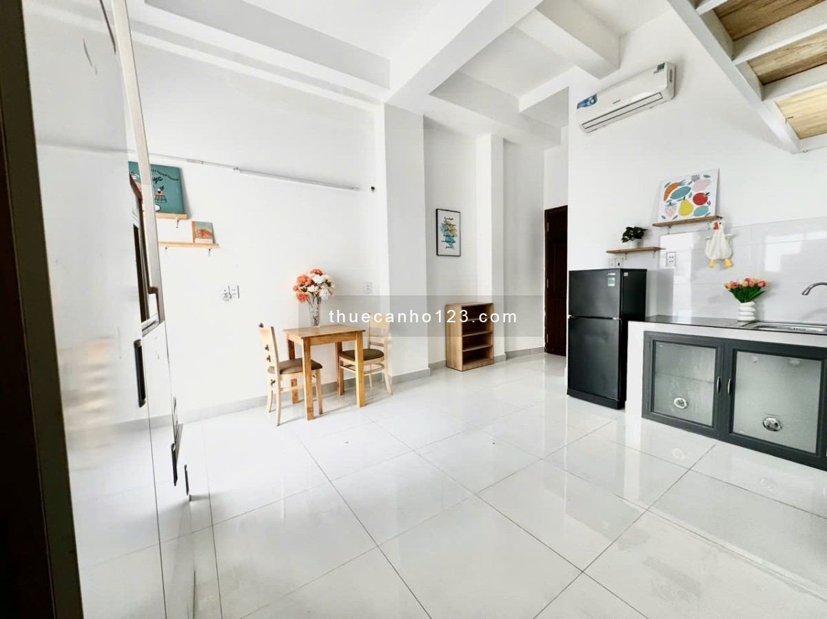 Cho thuê CHDV 40m² full nội thất, ban công, ở đường Điện Biên Phủ, Q. Bình Thạnh