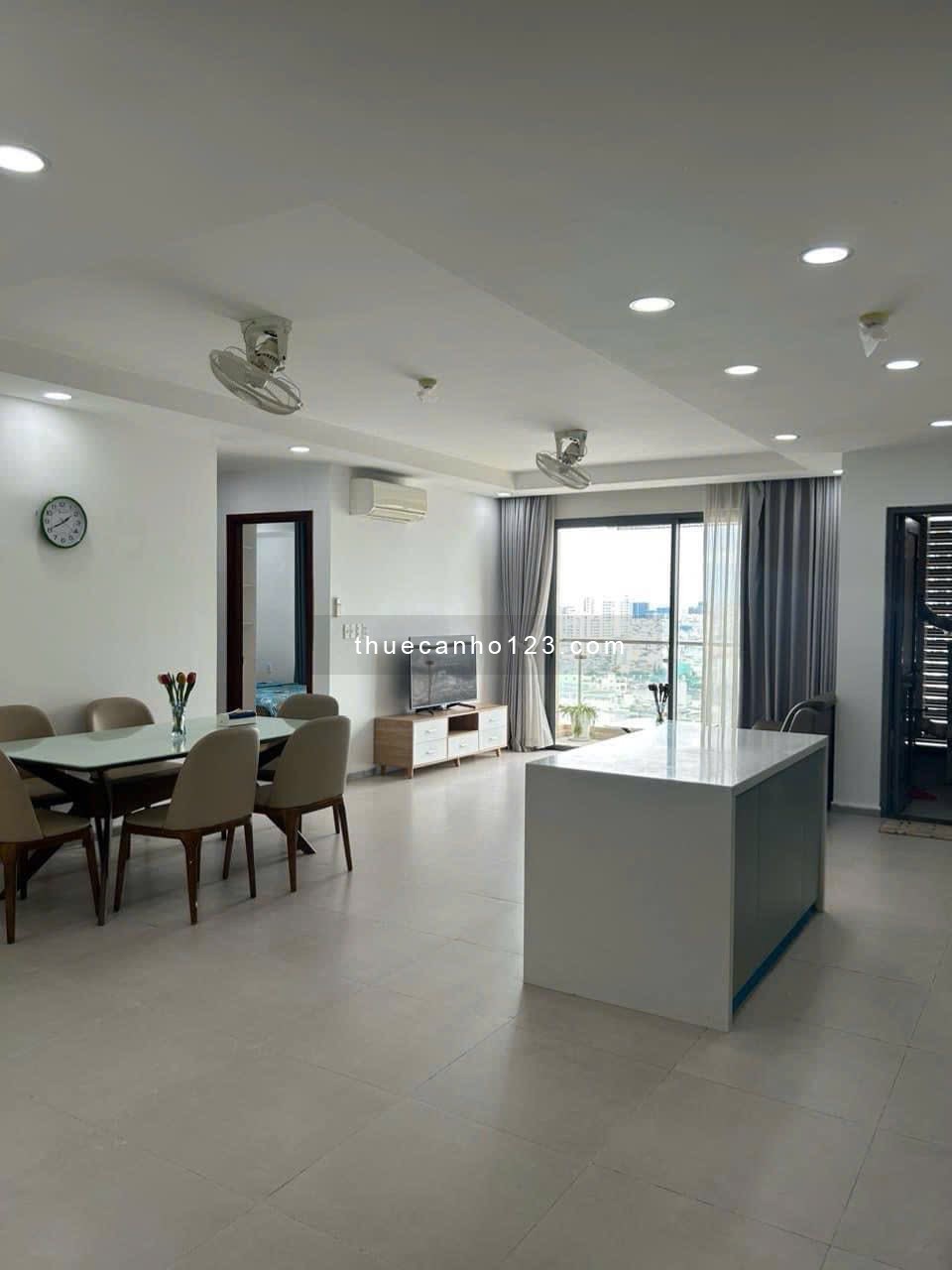 Cho thuê căn hộ Millennium Full đồ, 3PN, 2WC, nhà đẹp view thoáng mát