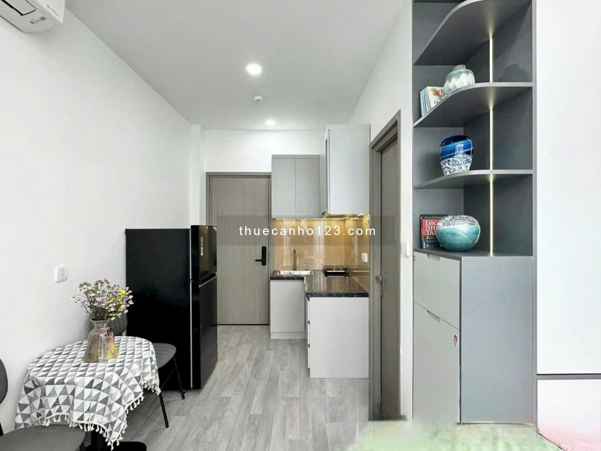 Studio full nội thất – Cửa sổ trời thoáng sáng, ngay CV Hoàng Văn Thụ – Tân Bình