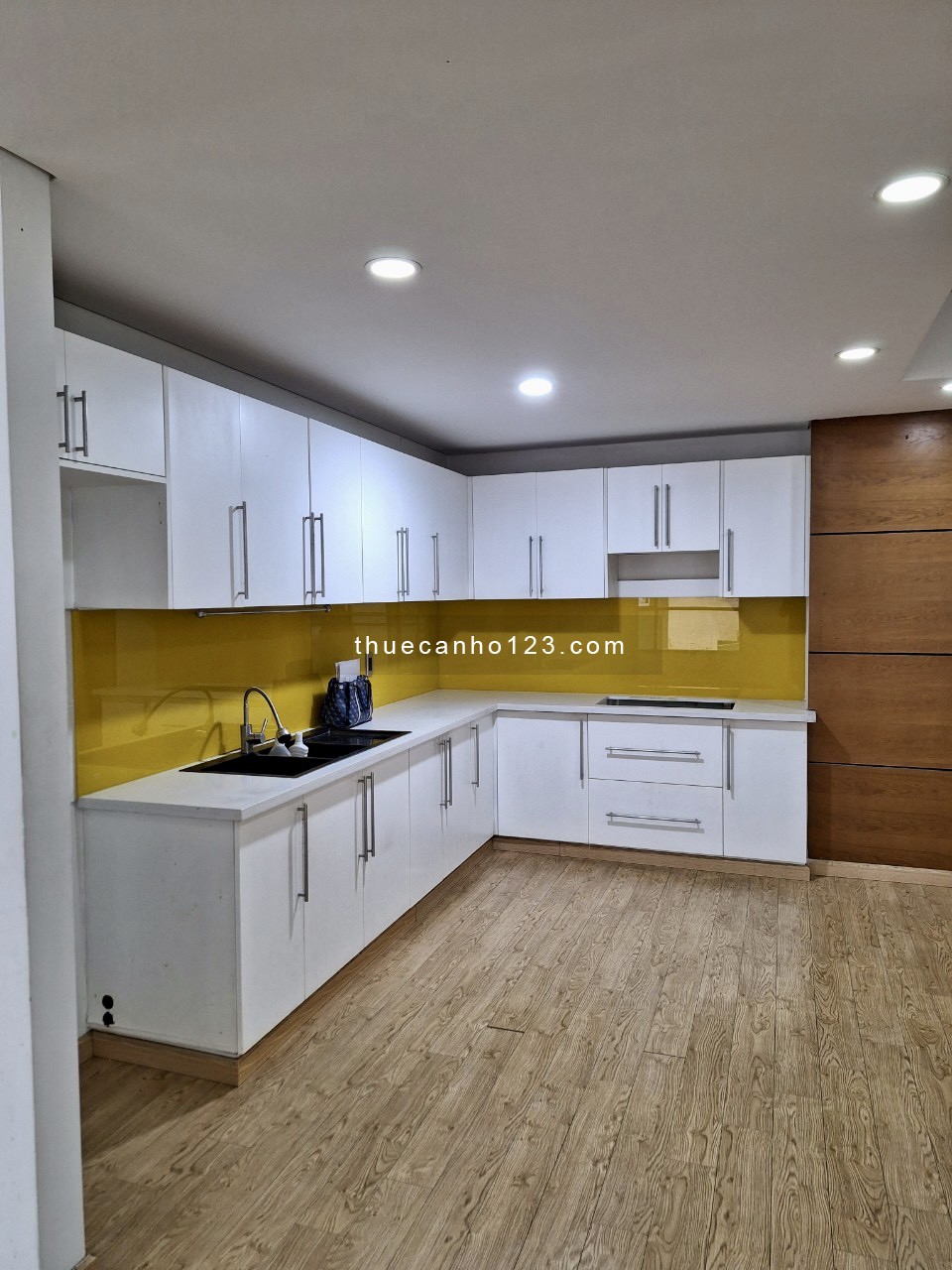 Cho thuê căn hộ Botanic Tower, 3Pn2Wc DT 113m2 [giỏ hàng 3 căn] #18.5Tr Tel 0942811343 Tony Xem 24/7