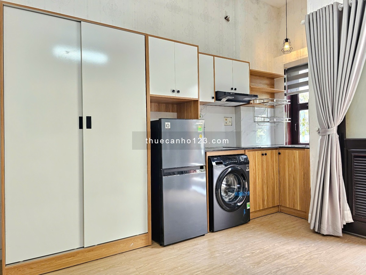 Căn hộ studio balcony _ MGR Đặng Văn Ngữ gần nhà thờ Ba Chuông _ Cầu Công Lý _ Hoàng Sa Phú Nhuận