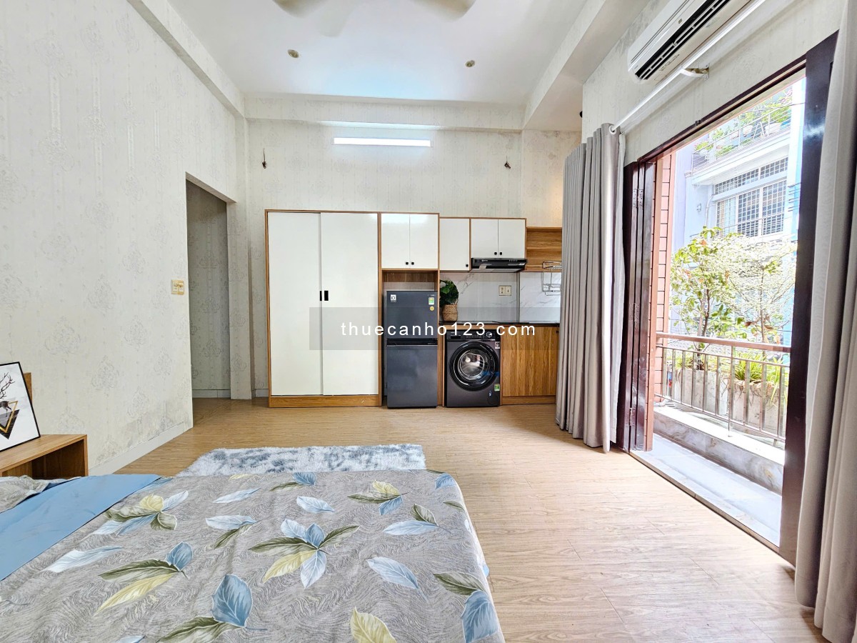 Căn hộ studio balcony _ MGR Đặng Văn Ngữ gần nhà thờ Ba Chuông _ Cầu Công Lý _ Hoàng Sa Phú Nhuận