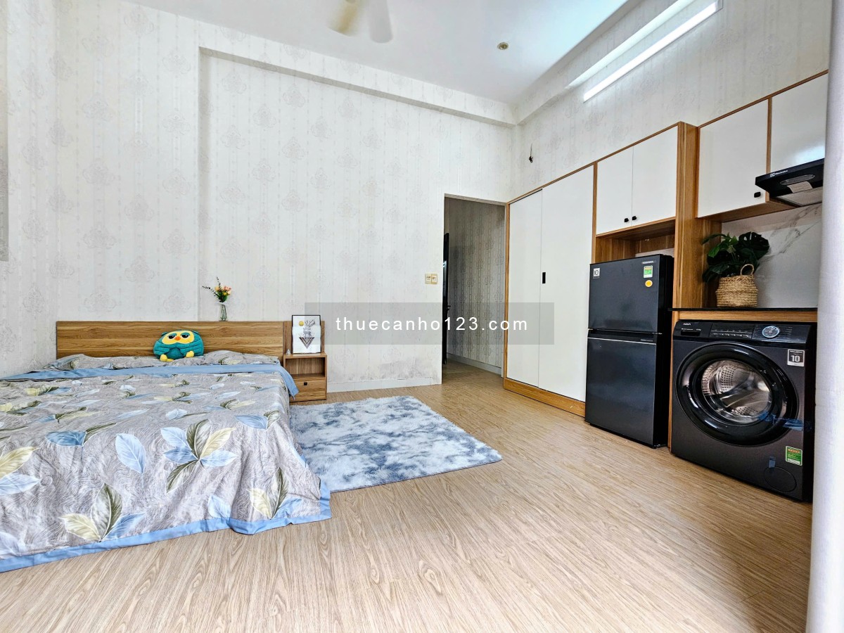 Căn hộ studio balcony _ MGR Đặng Văn Ngữ gần nhà thờ Ba Chuông _ Cầu Công Lý _ Hoàng Sa Phú Nhuận