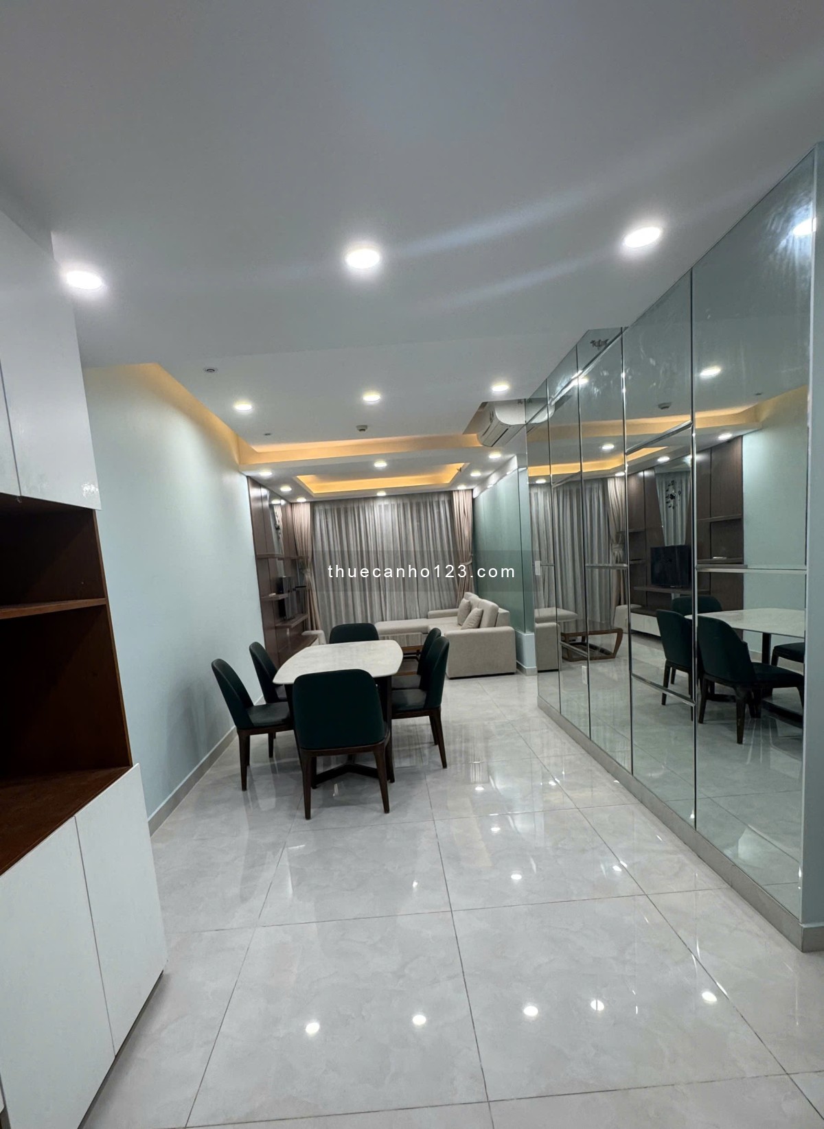 Cho thuê căn hộ lầu cao Scenic Valley, Phú Mỹ Hưng, 3PN - 2WC, nhà mới