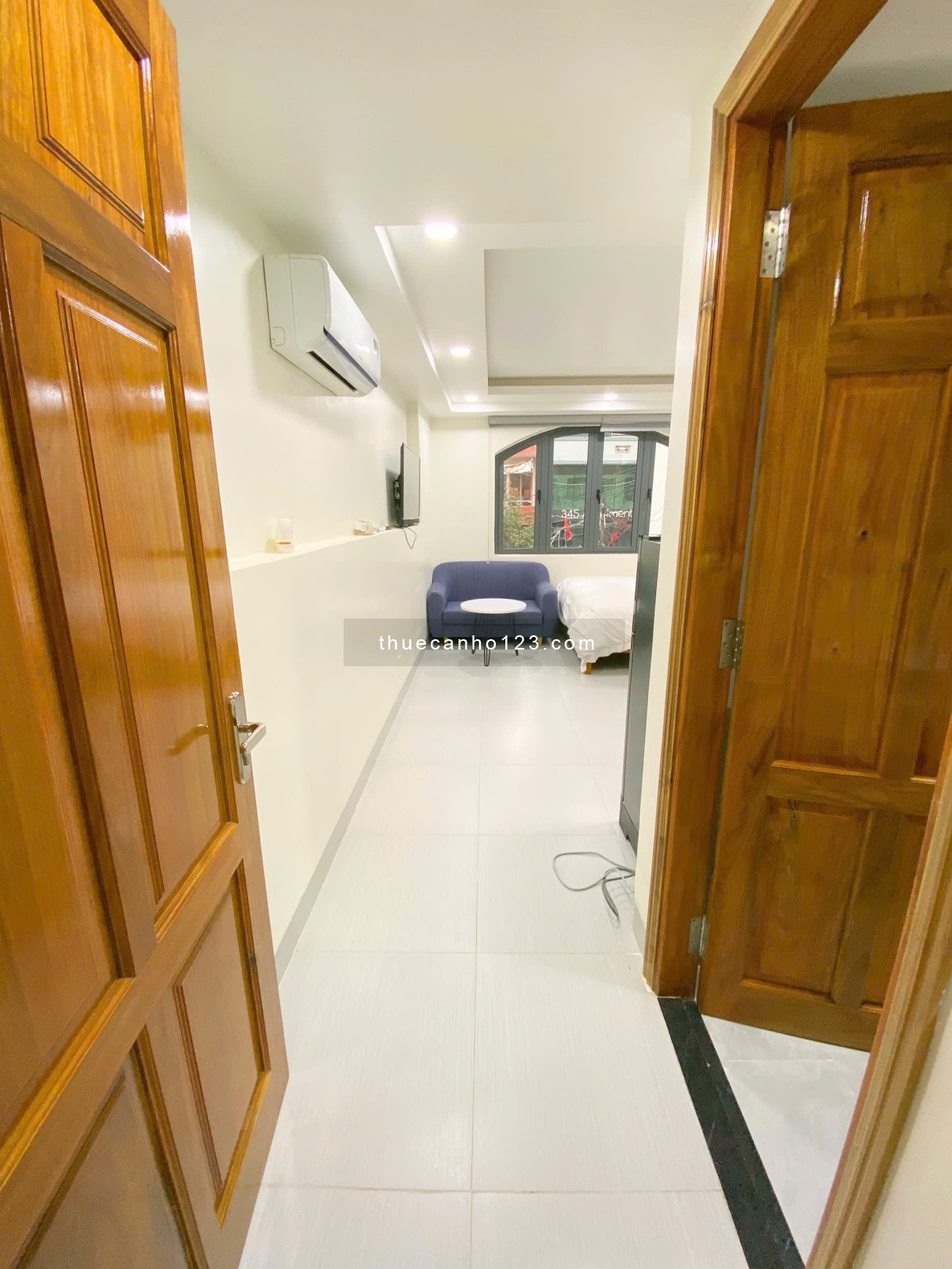 Cho thuê căn hộ Studio Cửa sổ thoáng Q1 gần cầu Ông Lãnh, Nowzone, công an Thành Phố