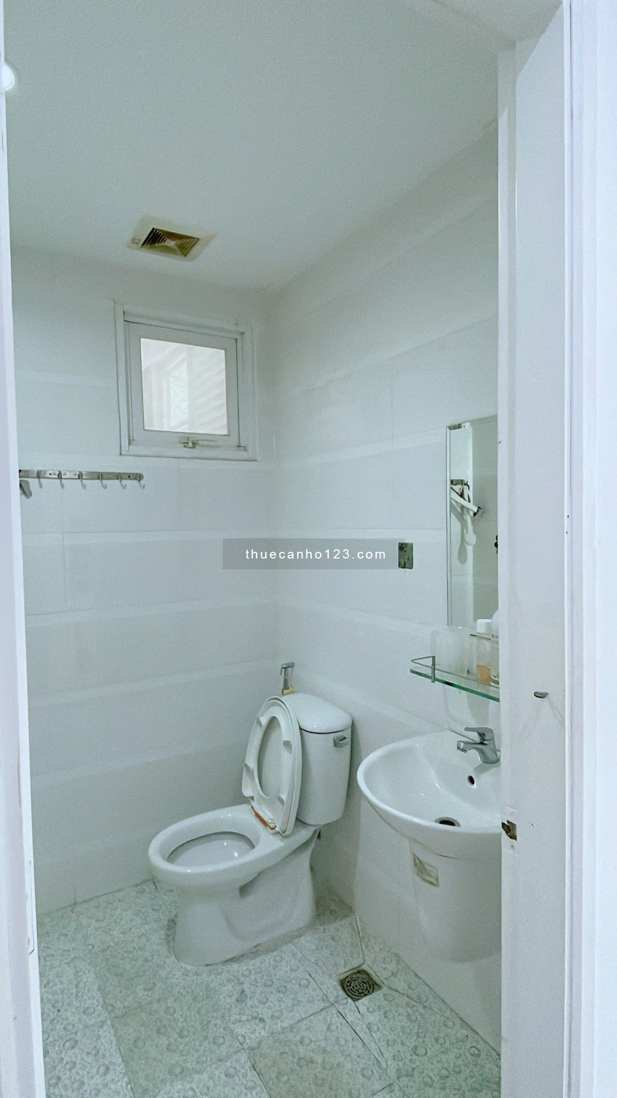 Chính chủ cho thuê CH Terra Rosa 80m2 - 2 PN giá 7 Triệu / tháng