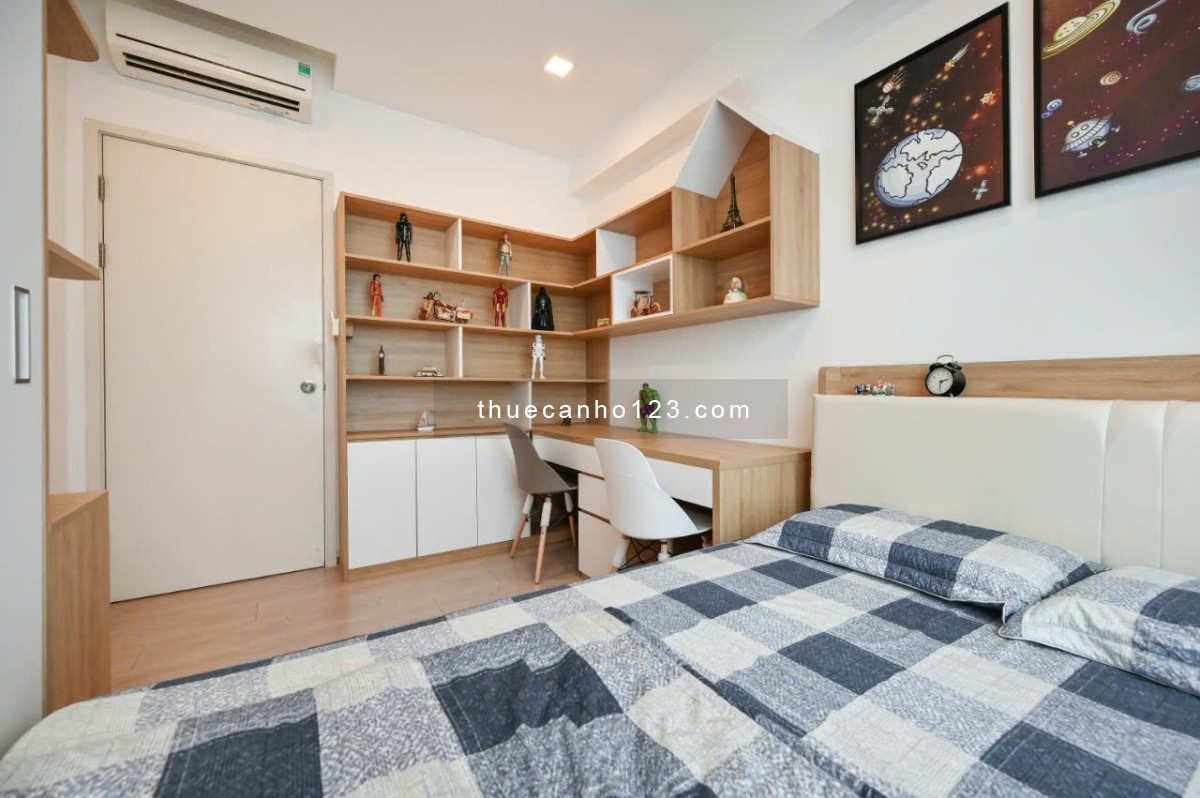 Cho thuê căn hộ cao cấp Riviera Point DT148m2, 3PN, 3WC, Full nội thất cao cấp, giá cho thuê 40 tr